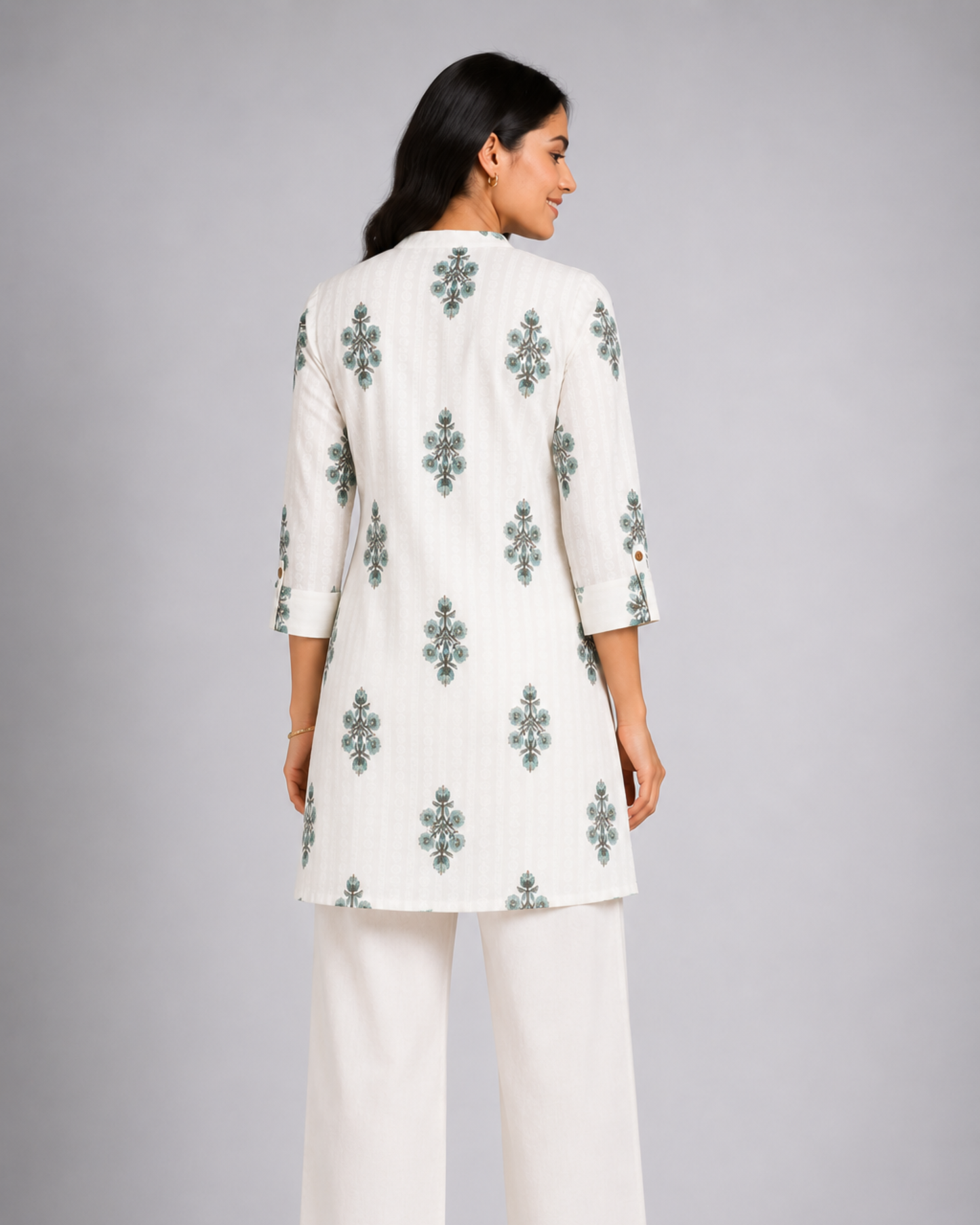 Women Off White Floral Printed Kurti with Wide