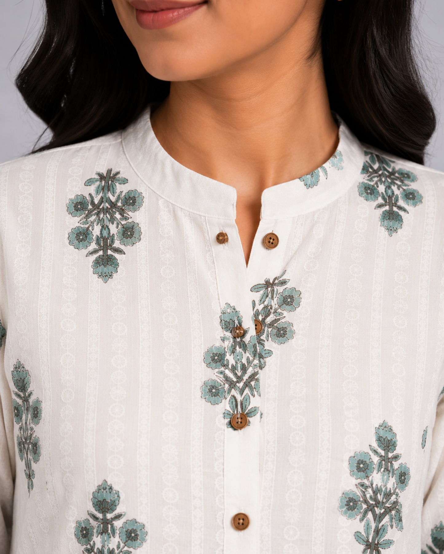 Women Off White Floral Printed Kurti with Wide