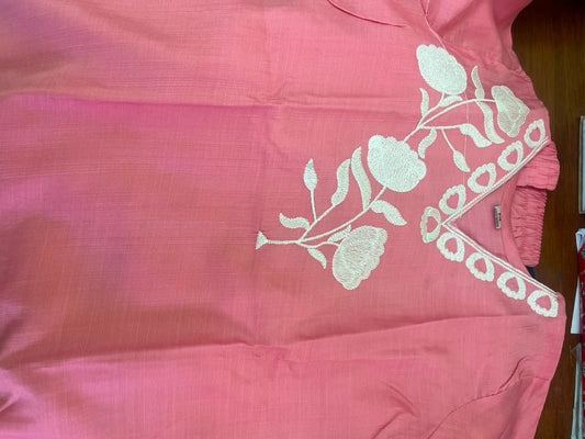 Women Pink Floral Embroidered Kurti