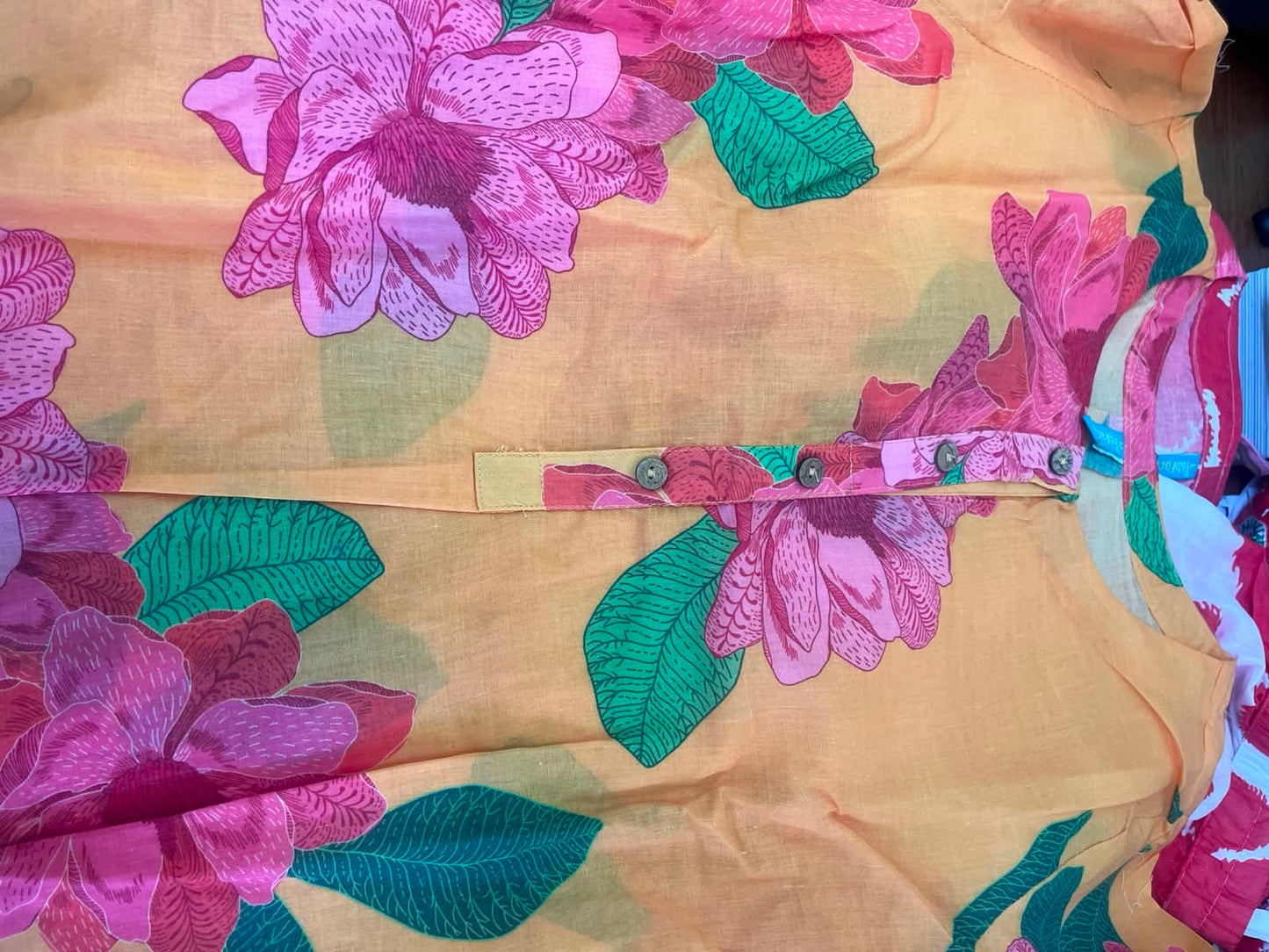 Women Peach Floral Printed Kurti