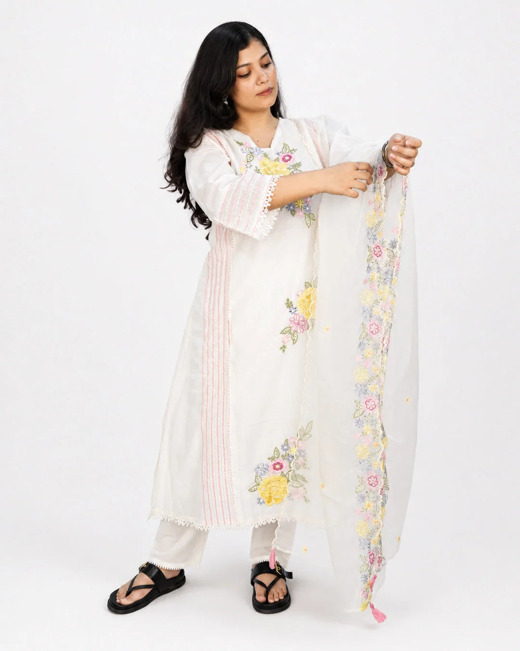 Embroidered Kurti Dupatta Set - M - Kurti Set