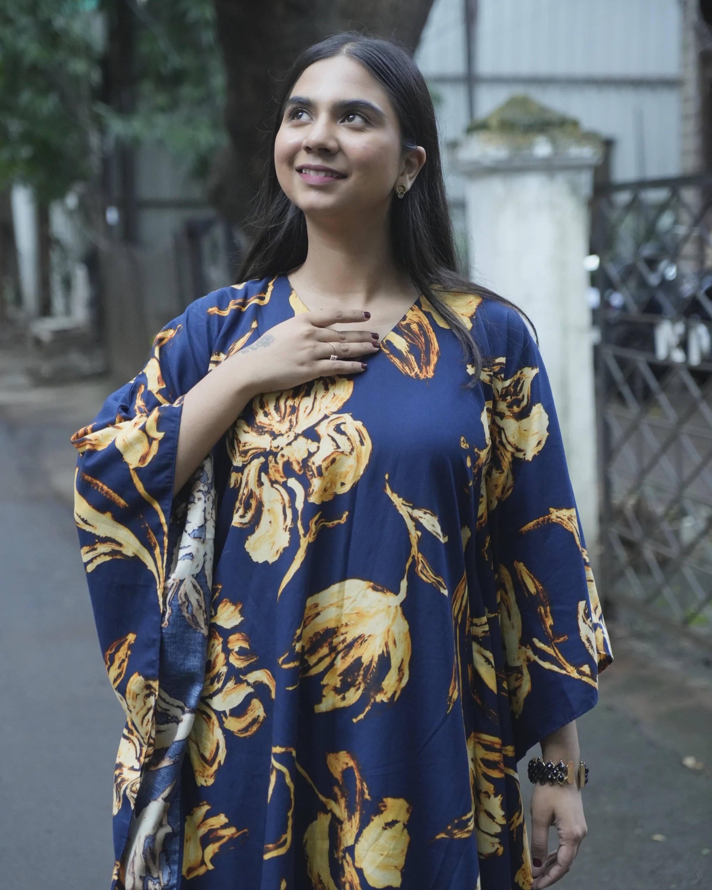 Women’s Navy Blue Floral Kaftan - XS - top