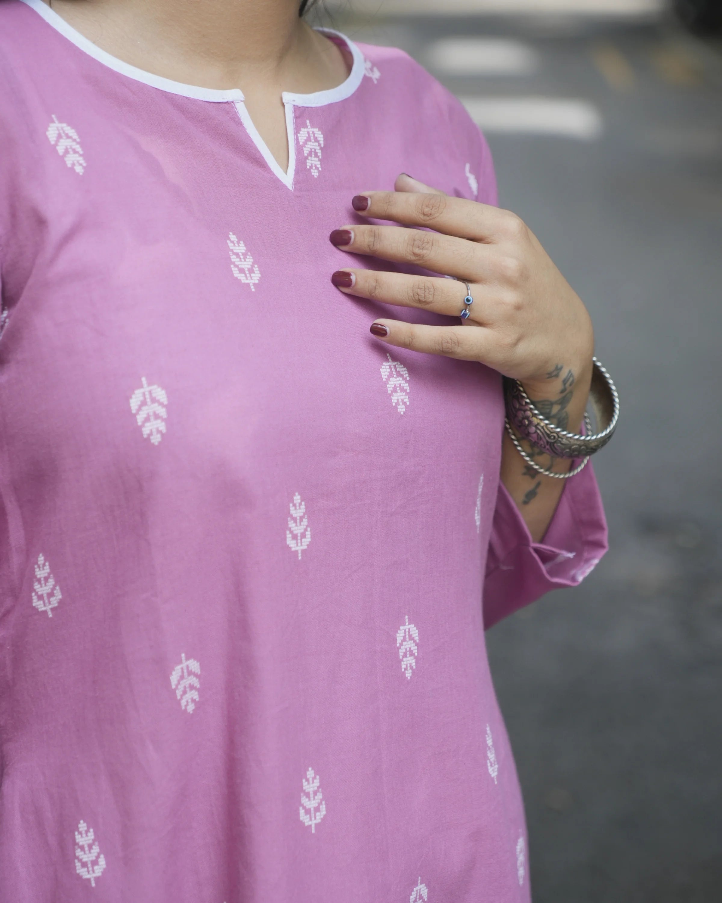 Women’s Pink Leaf Printed A-Line Kurti - Kurti